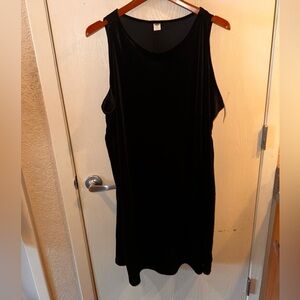NWT crushed velvet dress